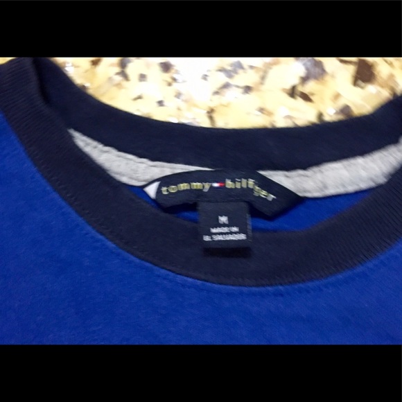 🆕TOMMY HILFIGER tee shirt with TOMMY Logo - Picture 4 of 4