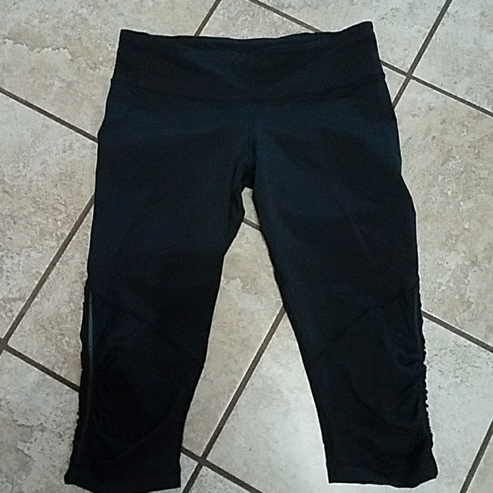 Lululemon capris