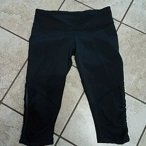Lululemon capris