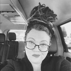 Meet your Posher, Deborah