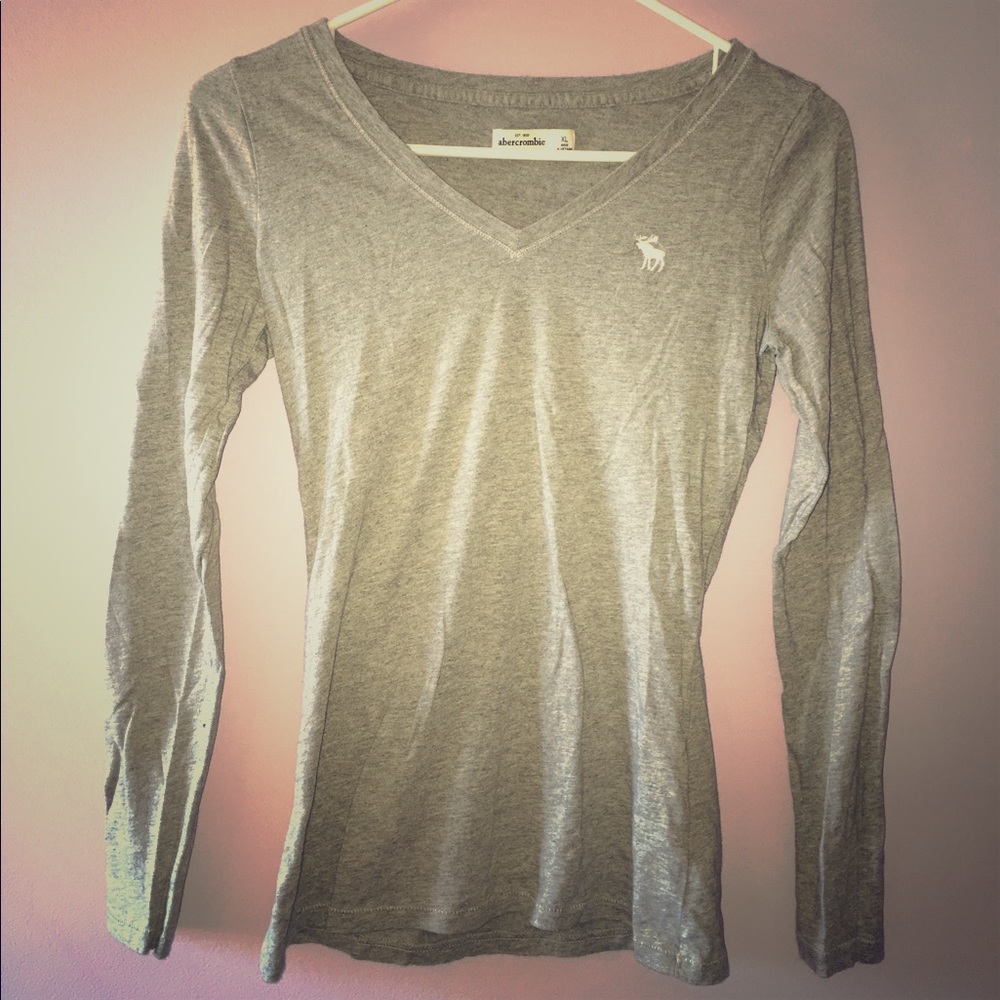 Abercrombie Kids grey long sleeve T shirt