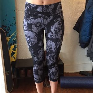 Road Runner Sports workout tights, mesh bottom, M