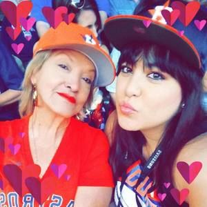 Meet your Posher, Serena