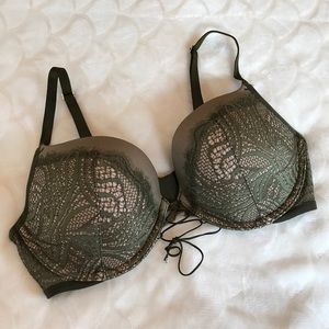 📦MOVING Sale!📦VS Very Sexy Push Up - Olive Green