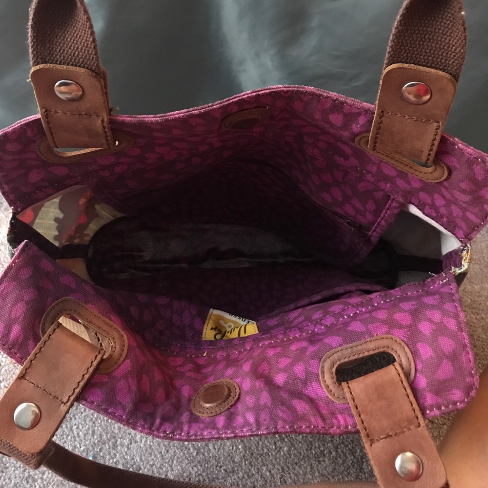 Flowered Fossil tote - Picture 3 of 3