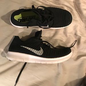 Nike free run flyknit