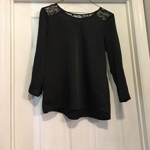 Silky lace back Black Top