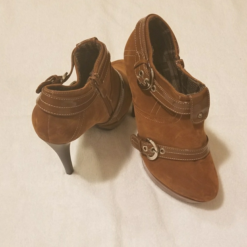 Ankle boots