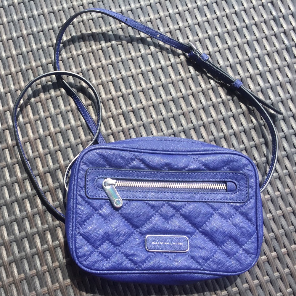 Marc by Marc Jacobs Navy Quilted Crossbody bag.