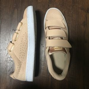 💗Puma tennis shoes - peach/blush worn once! W/box