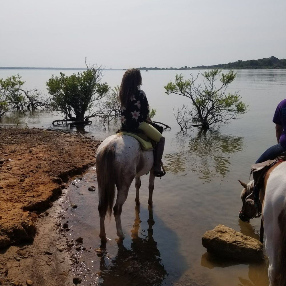 Meet your Posher, Marcela