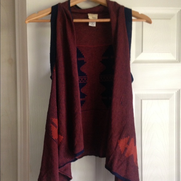 Buckle vest - Picture 1 of 2