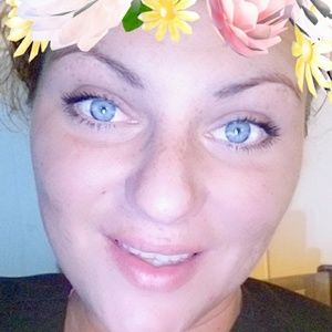 Meet your Posher, Elisa