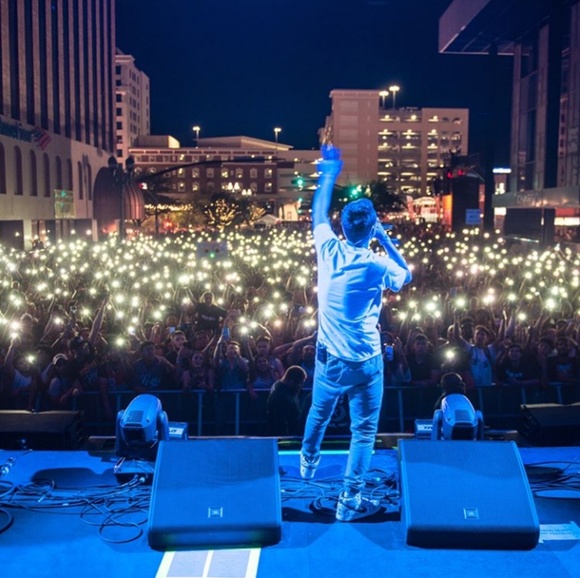 Meet your Posher, Edwin - Picture 1 of 1