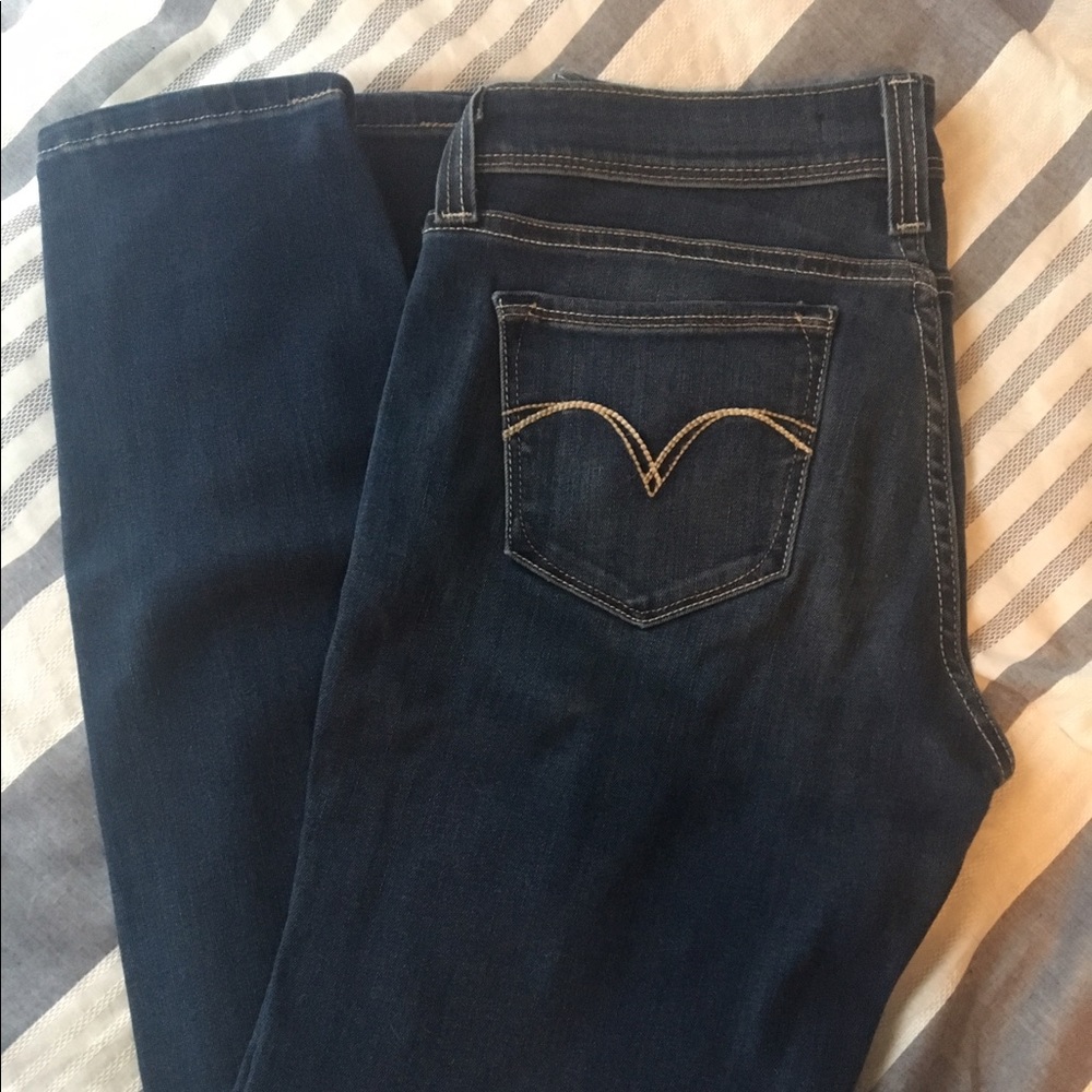 Levi's Jeans - Demi Curve size 7/28