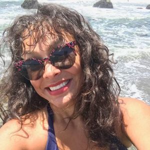 Meet your Posher, Vickie