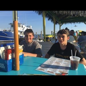 Meet your Posher, Marshall