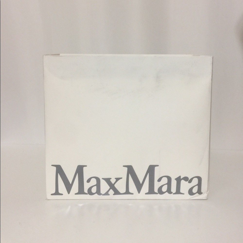 Max Mara paper bag