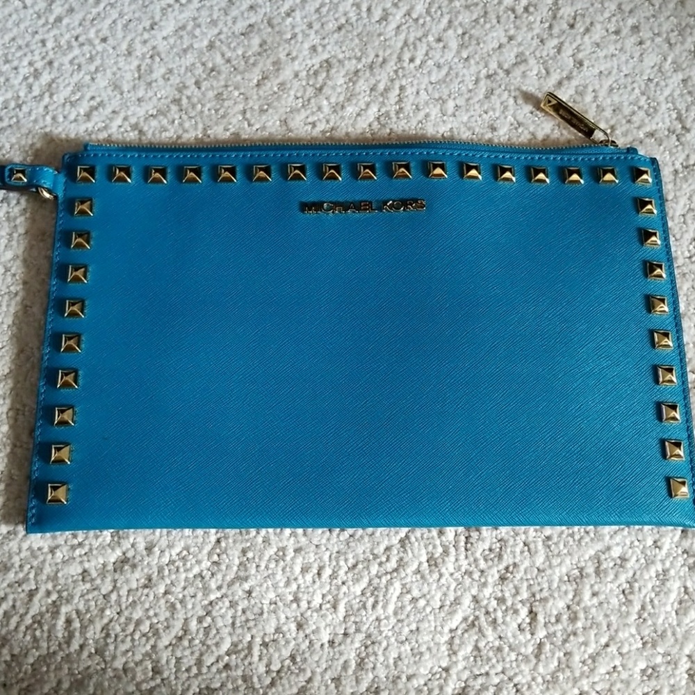 ⏭ Michael Kors Dark teal wristlet clutch