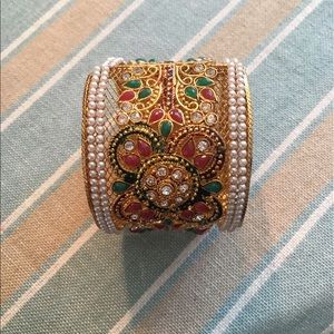 Gold bangle ‼️price reduced‼️