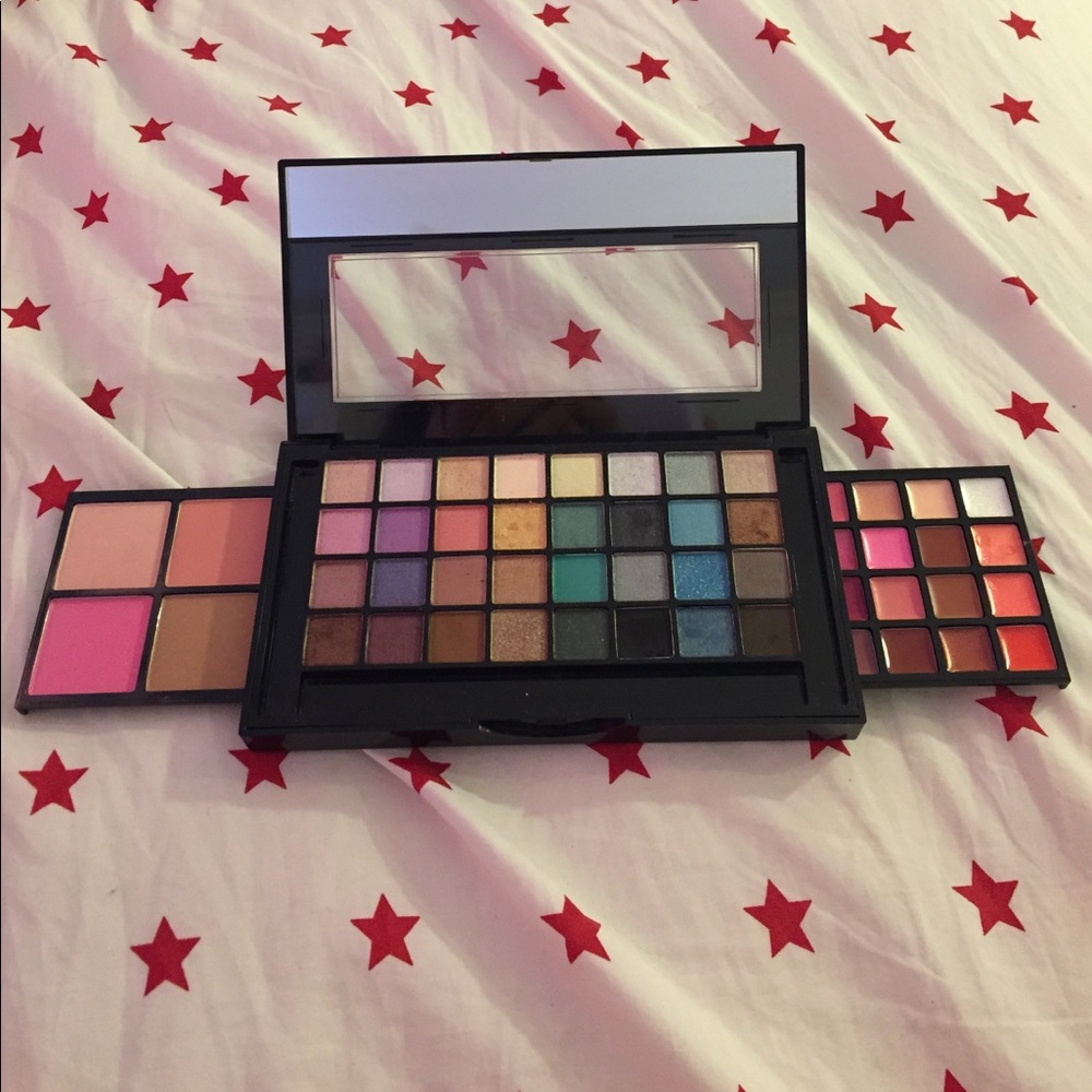 Sephora Color Palette used (barely)