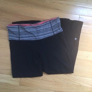 Lululemon cropped yoga pants