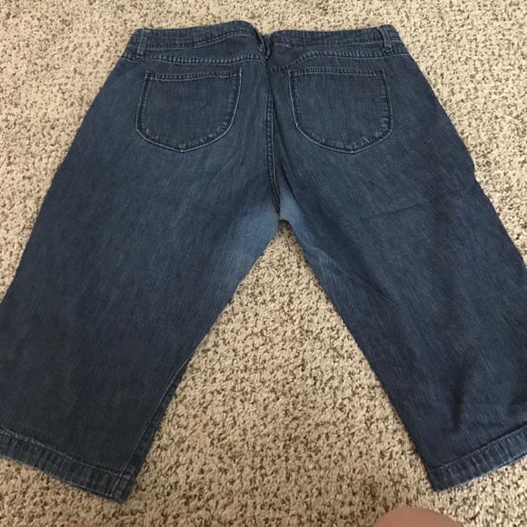 Capris - Picture 3 of 3