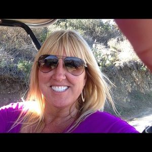 Meet your Posher, Vanessa