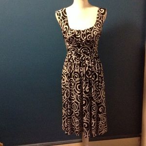 Black and white geometric print dress