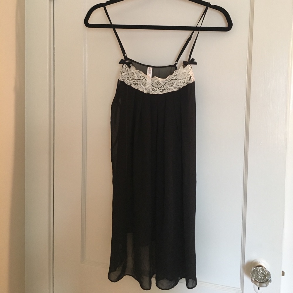 🎁 NWT Gilligan & O'Malley Chiffon Chemise, Size S