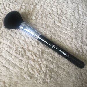 Sigma F10 powder/blush brush