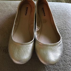 Gold Sonoma flats