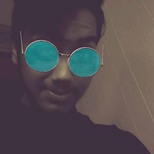 Meet your Posher, Shaheed