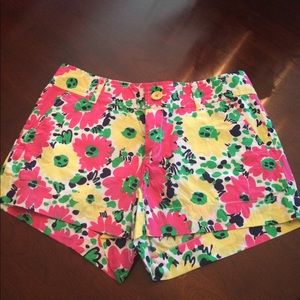 Lilly Pulitzer- 3" inseam, flower printed shorts.