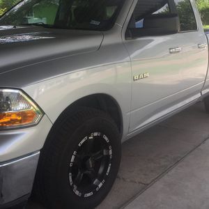 Meet your Posher, Joyce