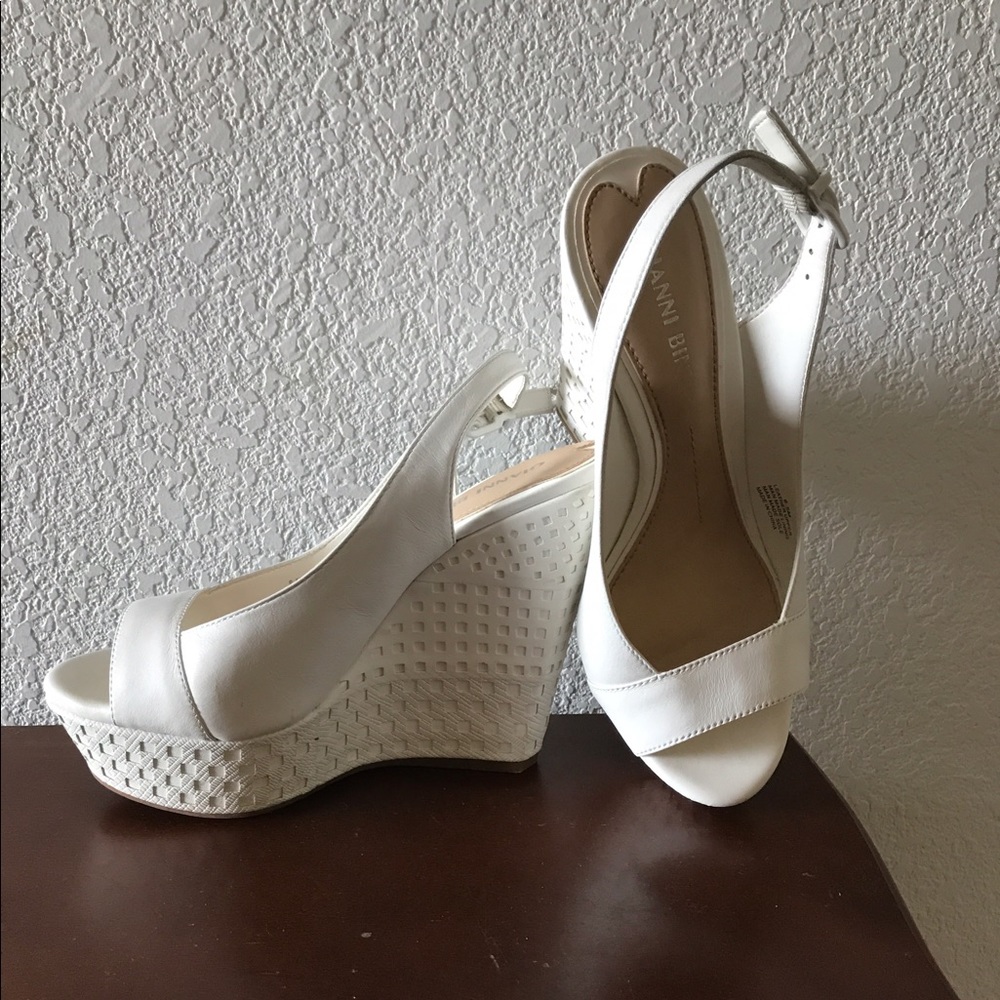 Platform sandals