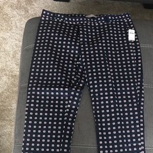 NWT! GAP Dark Navy Cropped Pants