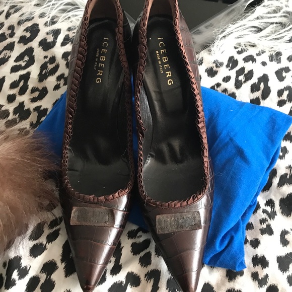 Shoes - Picture 1 of 4