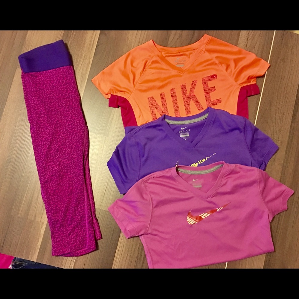 Girls M Nike shirts & Capris 001