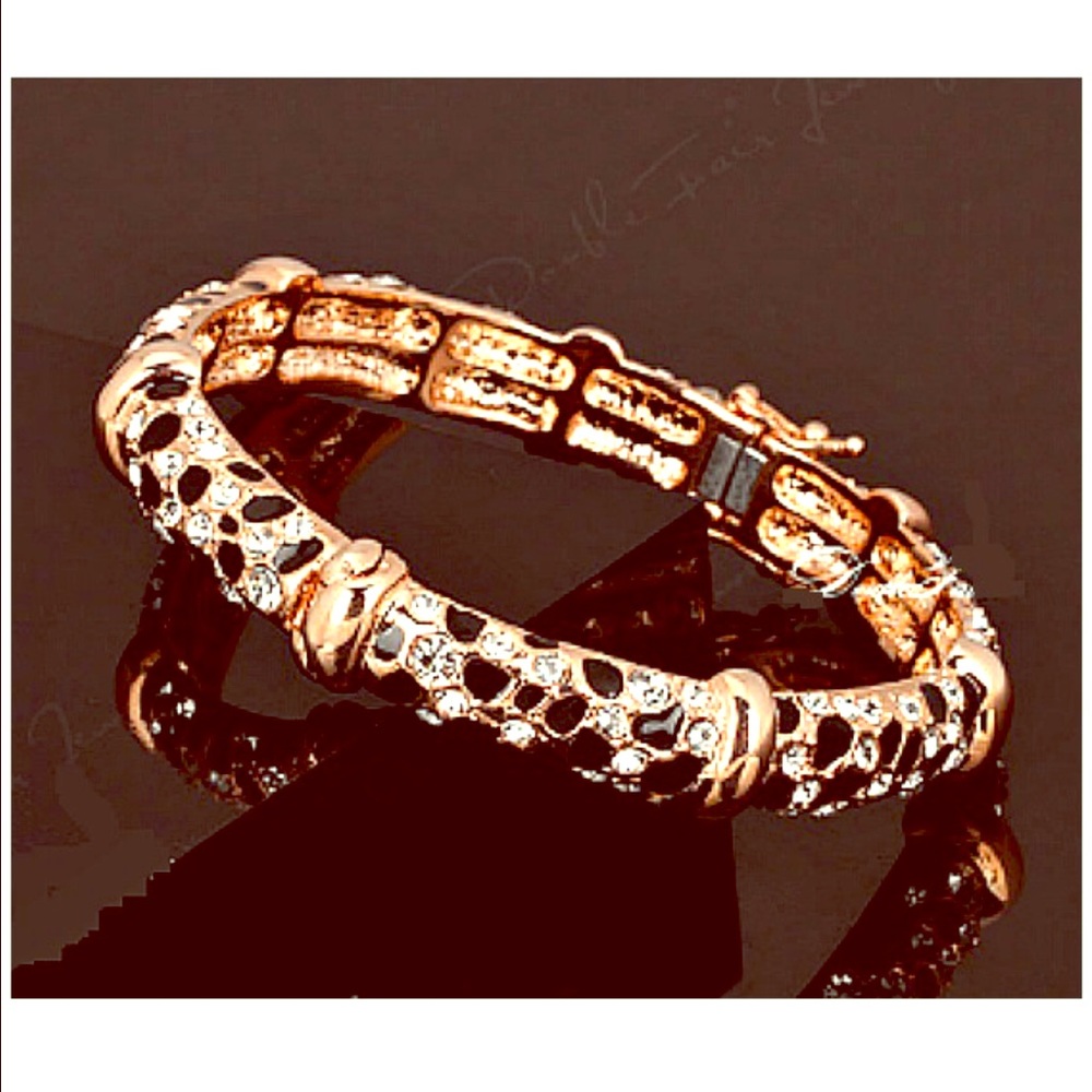 Stunning Leopard Bangle Rhinestones Gold Plated - Picture 2 of 2