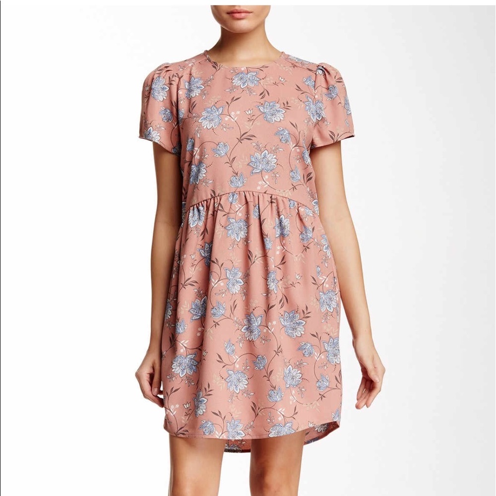 NWT! Ro & De Cap Sleeve Floral Babydoll Dress sz M