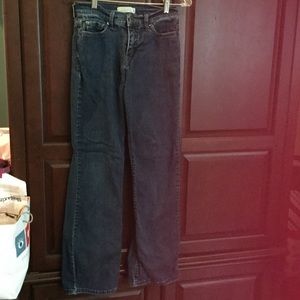 Levi's Perfectly Slimming 6 medium jeans