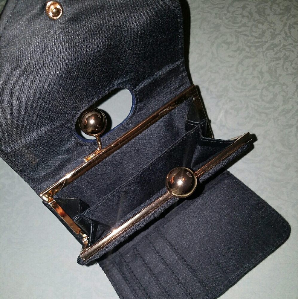 Wallet - Picture 5 of 6