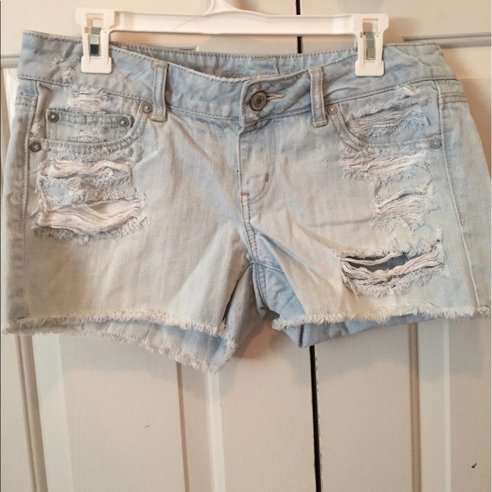 Light Wash Distressed Stress