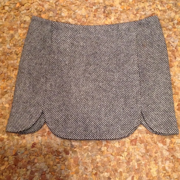 A/X Armani Exchange Dresses & Skirts - Armani exchange tweed scalloped hem mini skirt 4
