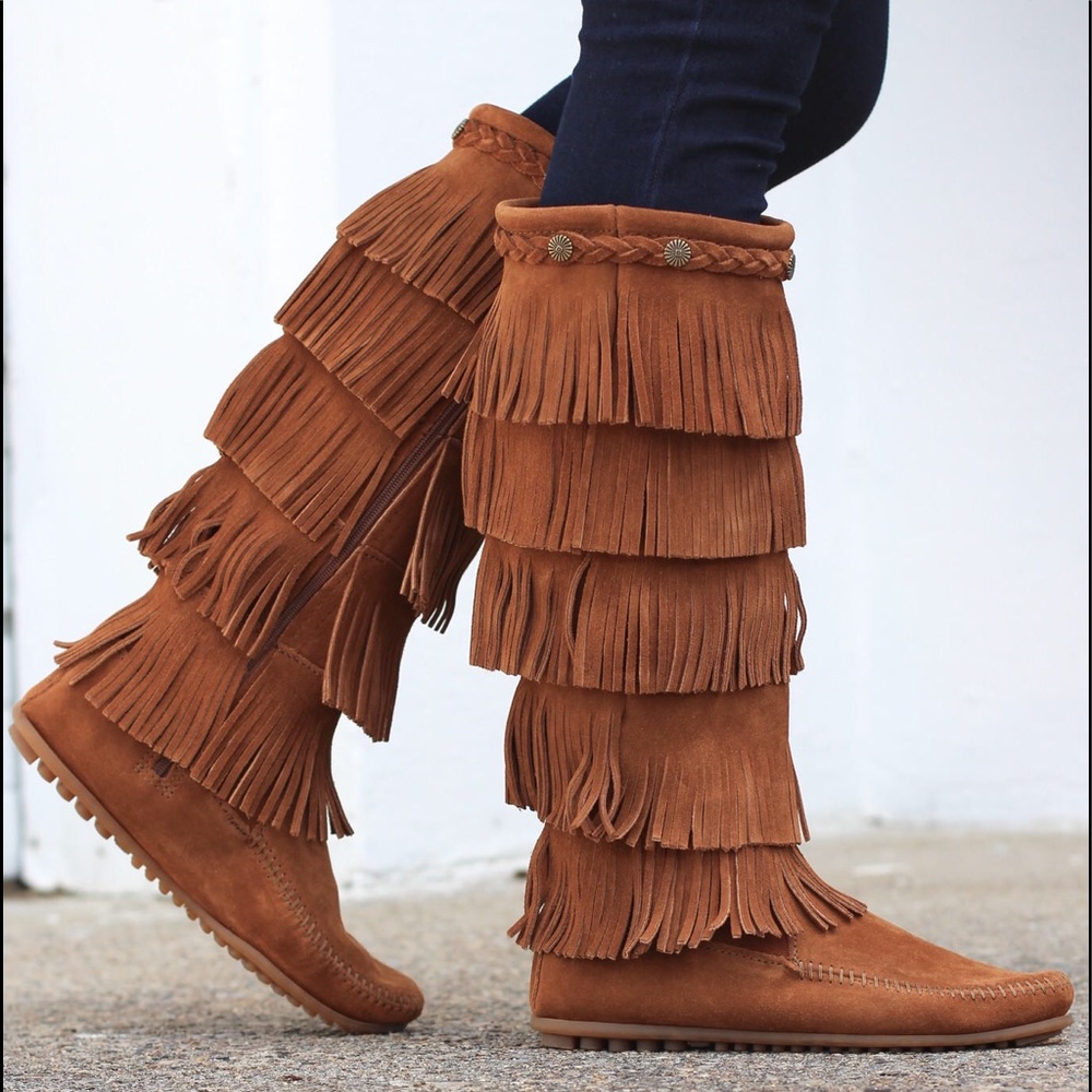 minnetonka five layer fringe moccasin boots