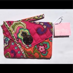 *NEW* VERA BRADLEY Your Turn Smartphone Wristlet