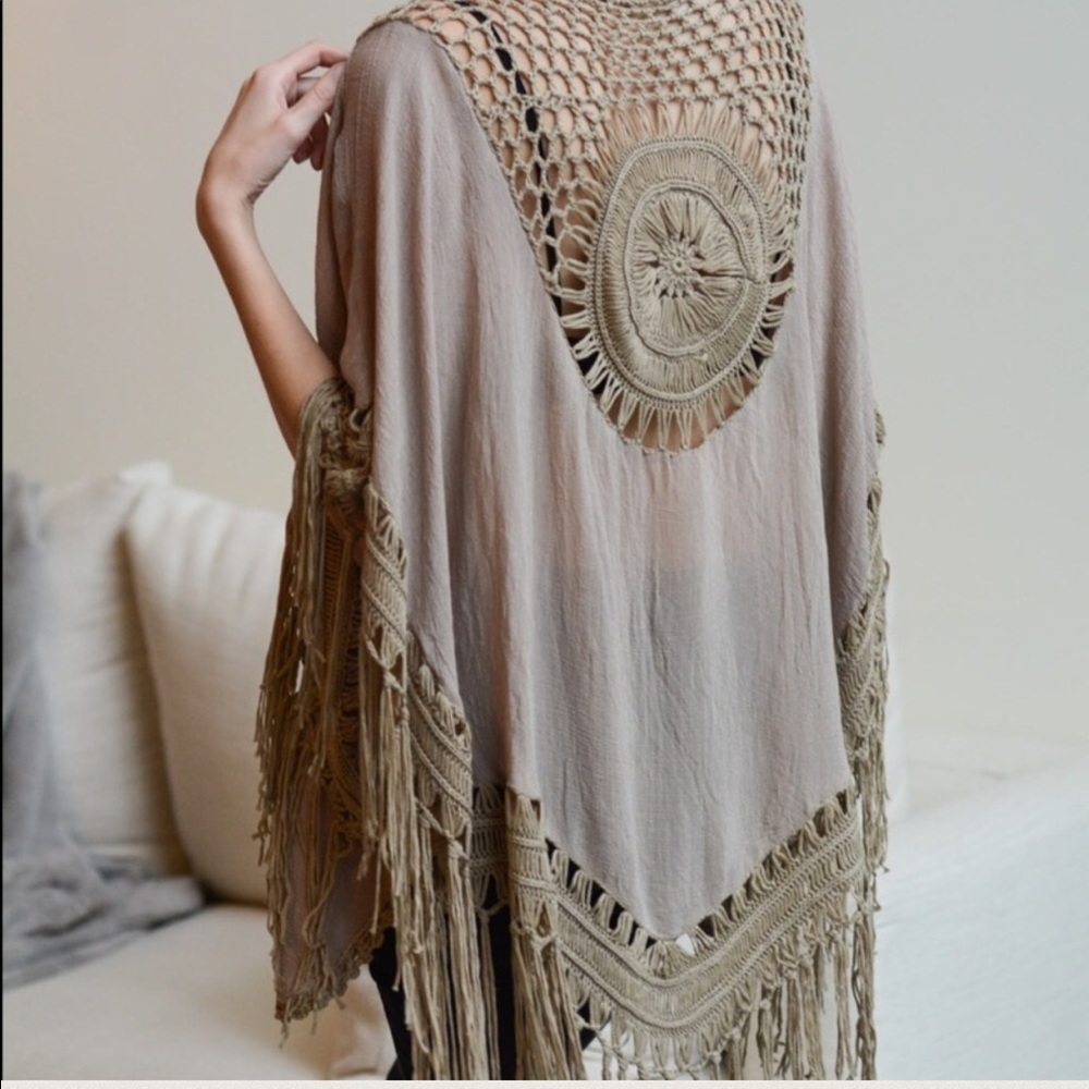 LAST ONES!Crochet Medallion Tassel K I M O N O. - Picture 5 of 7