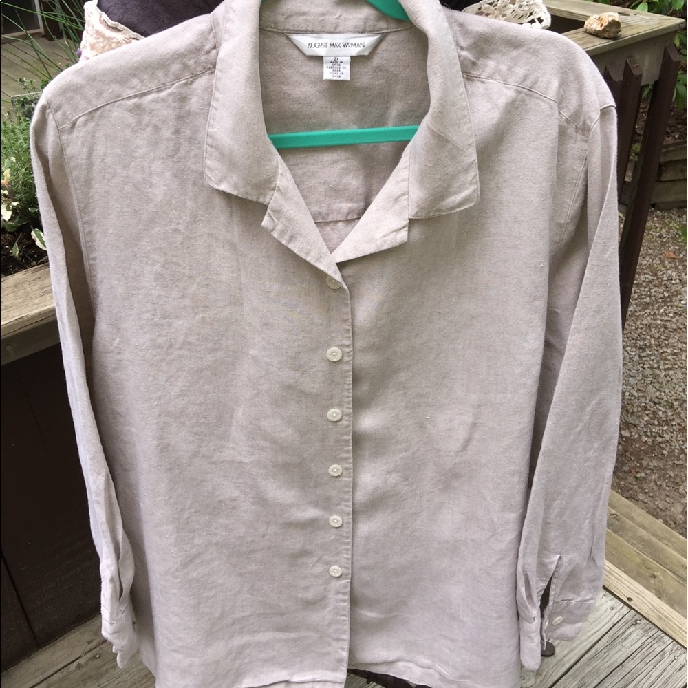 💕Linen Button down Blouse & white T shirt Outfit! - Picture 5 of 8