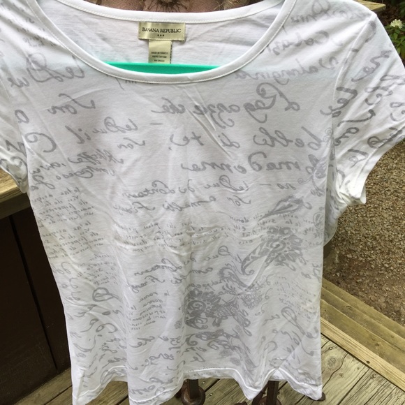 💕Linen Button down Blouse & white T shirt Outfit! - Picture 4 of 8